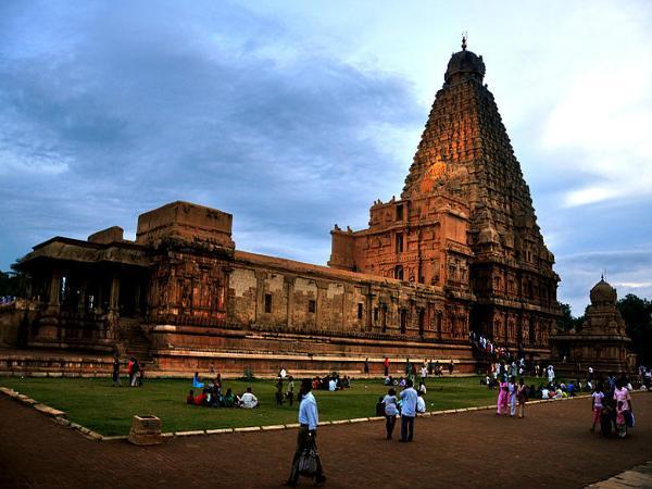 பிரகதீஸ்வரர் கோயில், தஞ்சாவூர்