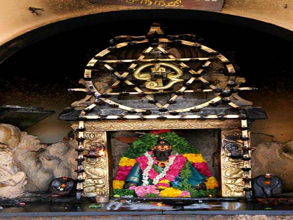 கருவூரார் சிலை
