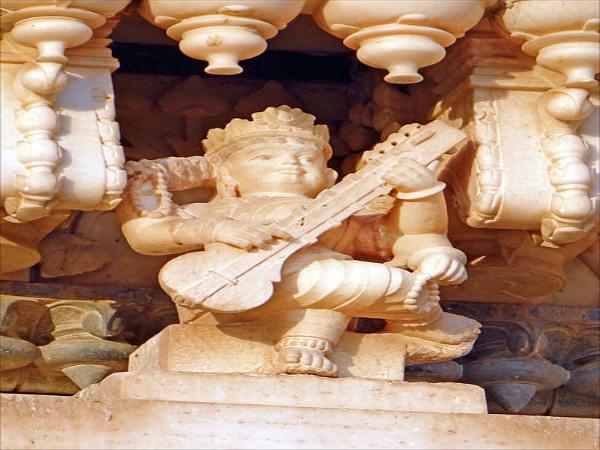 மார்பிள் சிலை