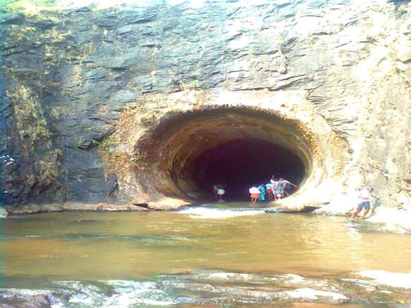 அஞ்சுருளி சுரங்கம்