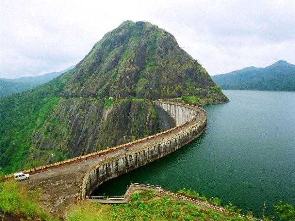 ஆண்டில் இருமுறை மட்டுமே சுற்றிப் பார்க்கலாம்!