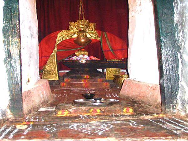 காளை கோயில் சிவலிங்கம்