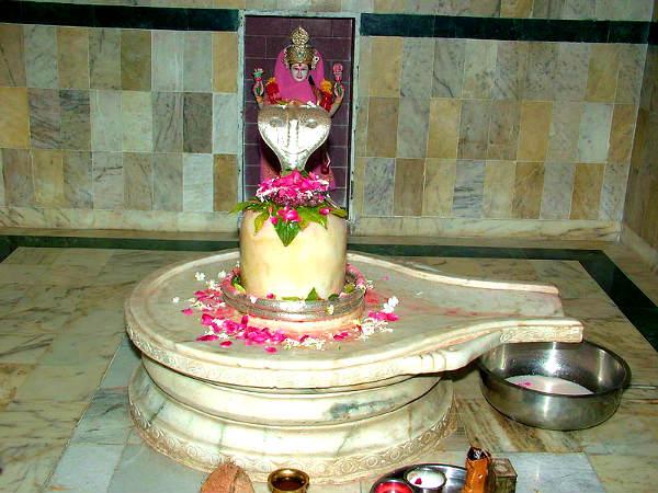 தானிதர் லிங்கம்