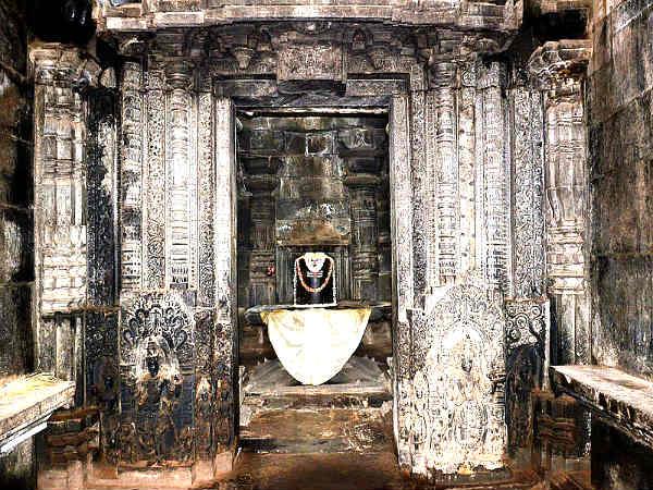 ஹொய்சலேஸ்வரர்