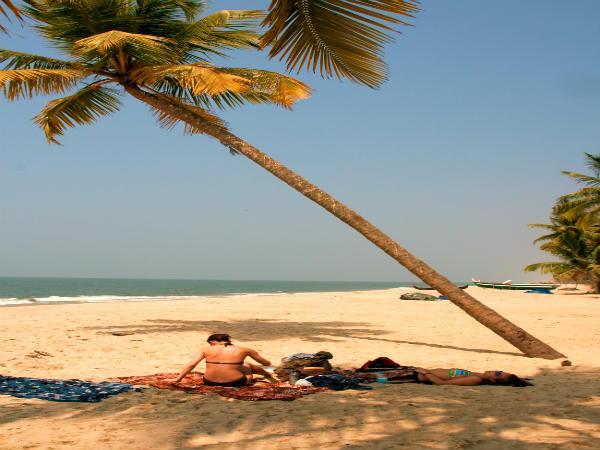 மீண்டும் மீண்டும் செல்ல தூண்டும் கேரளா! 16-1426505156-sunbathandrest