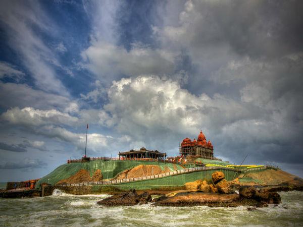 கன்னியாகுமரி கடற்கரை :