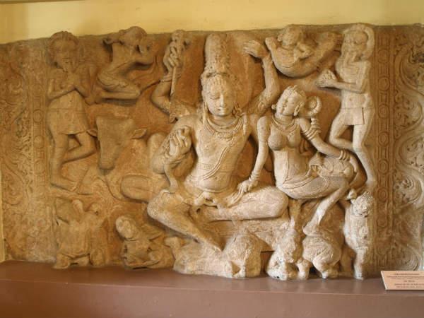 துப்பாக்கி - மும்பை :