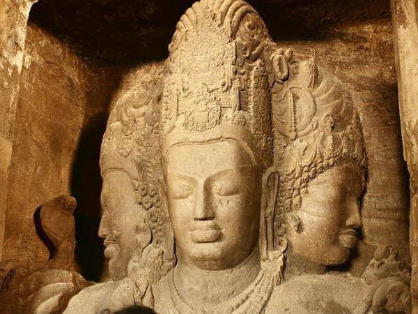 துப்பாக்கி - மும்பை :