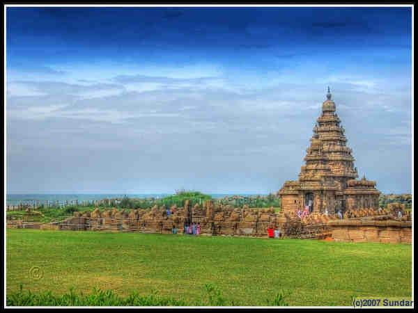 கடற்கரை கோயில் :