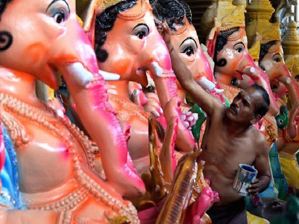 கொண்டாட்ட முறைகள் :
