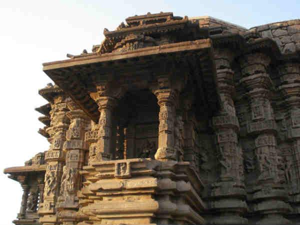 தைத்திய சுதன் கோயில்:
