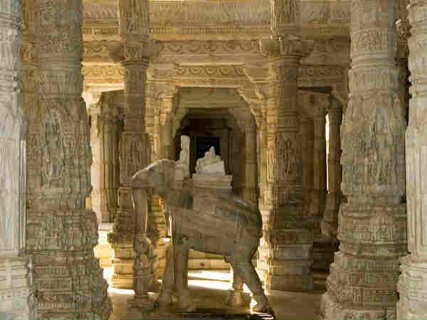 ரணக்பூர் ஜெயின் கோயில் :