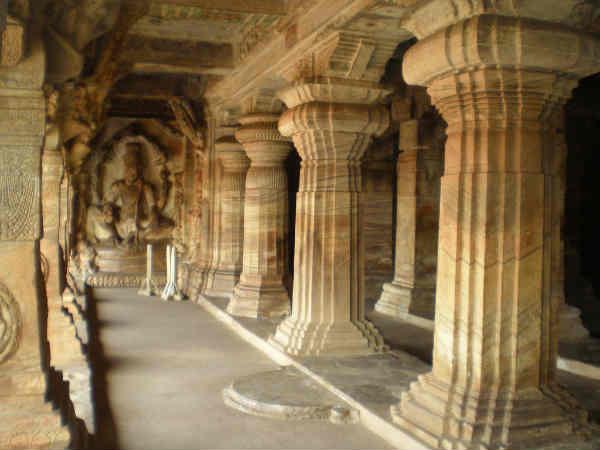 பாதாமி குடைவரை கோயில்கள்: