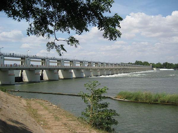 முக்கொம்பு