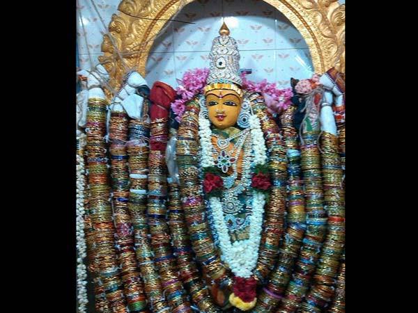 அருள்மிகு தேவி கருமாரியம்மன் திருக்கோவில்