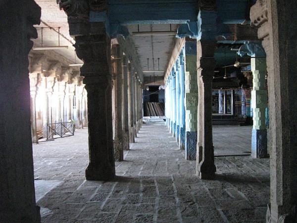 நூற்றுக்கால் மண்டபம்