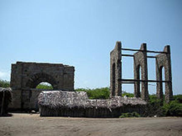 தனுஷ்கோடி எஞ்சிய ரயில் நிலையம்
