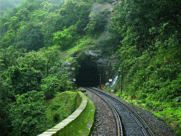 தூத்சாகர் மலையேற்றம்