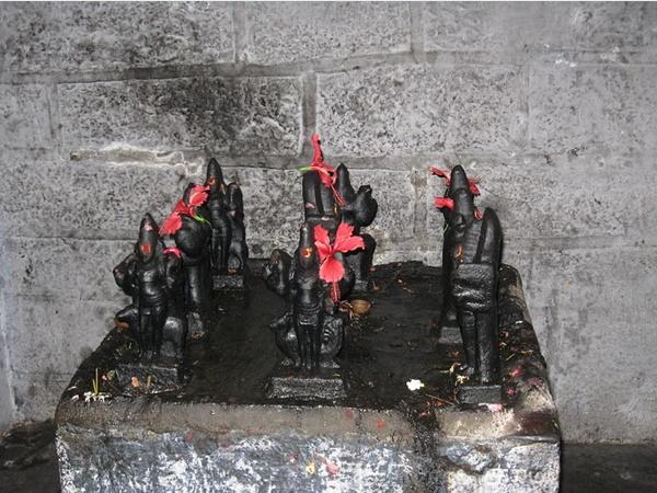 இறைவன் :