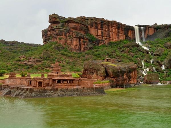 புத்தர்