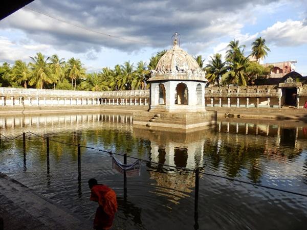 நோய் நொடி தீர்க்கும் வைத்தீஸ்வரன் கோயில் நோய் நொடி தீர்க்கும் வைத்தீஸ்வரன் கோயில்