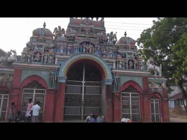 கோபத்தில் வியர்க்கும் சிலை