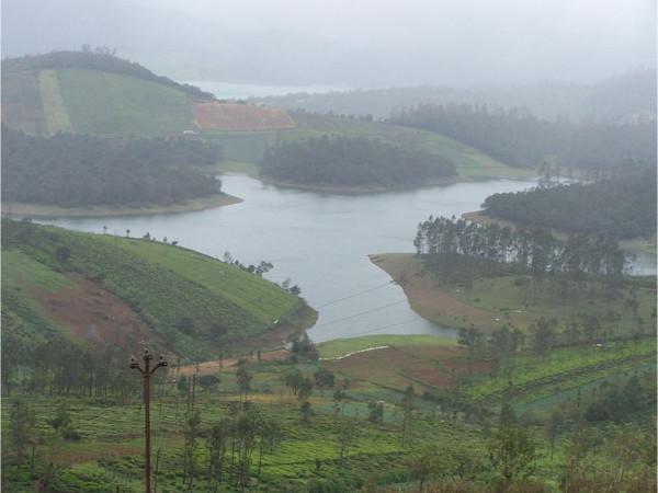 பனிச்சரிவு ஏரி