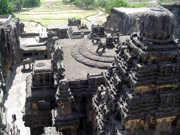 முற்றிலும் எதிரான தொழில்நுட்பம்