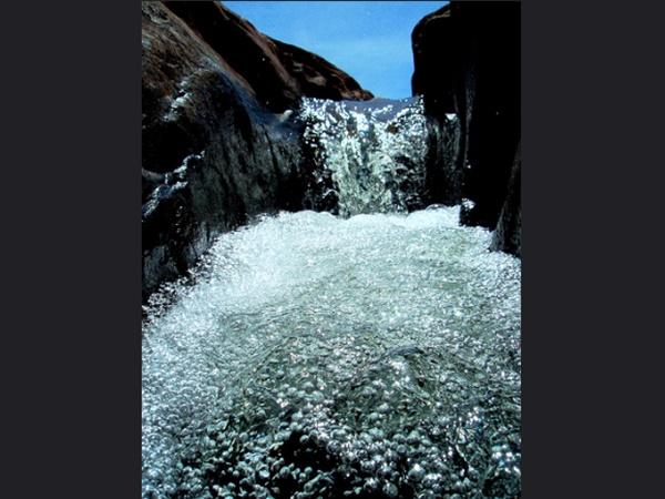 அழகியல் நீர்வீழ்ச்சி