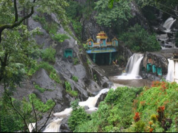 100 அடியாம்
