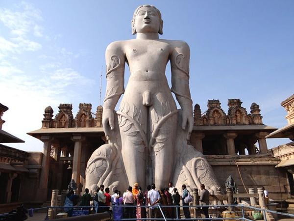 சரவனபெலாகோலா
