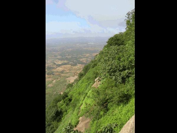 நந்தி மலை அல்லது குன்றுகள்