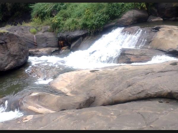 பள்ளிவாசல் நீர்விழ்ச்சி