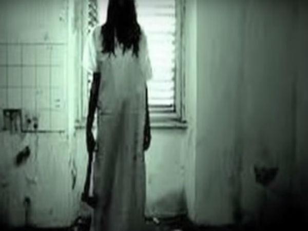 சுற்றுலா பயணிகளை எச்சரிக்கும் இவர்கள்