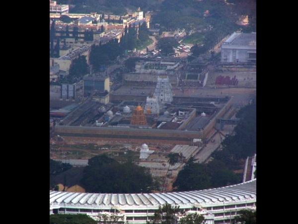 திருப்பதி வெங்கடாசலபதி கோயில்