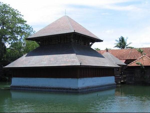 அனந்தபுரா லேக் கோயில்