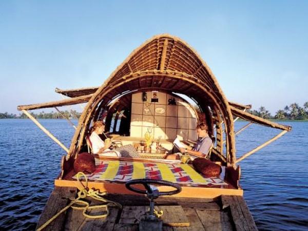 ஹவுஸ்போட் குரூஸ்