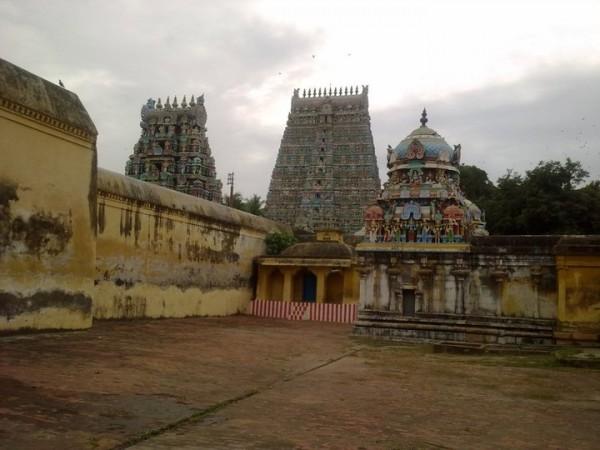 கோயில் நகரமாம் கும்பகோணத்தில் எத்தனை கோயில்கள் இருக்கிறது தெரியுமா? கோயில் நகரமாம் கும்பகோணத்தில் எத்தனை கோயில்கள் இருக்கிறது தெரியுமா?