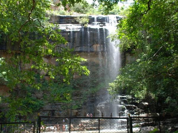 மல்லேல தீர்த்தம் அருவி