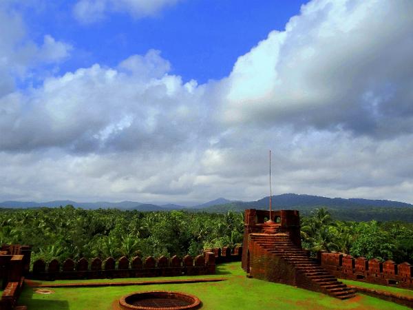 மிர்சான் கோட்டை