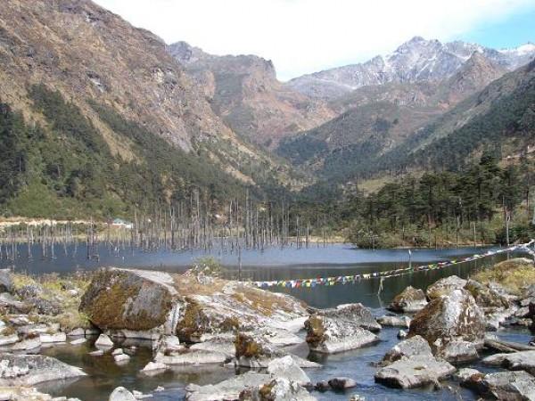 ஷோங்கா-ட்செர் ஏரி