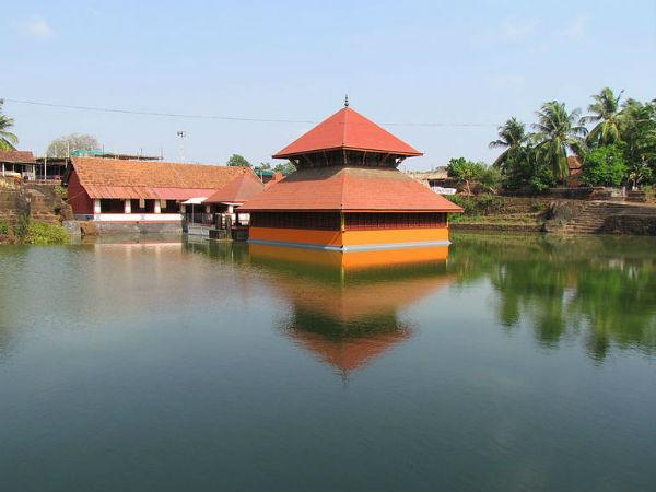 அனந்தபுர ஏரி ஆலயம்: