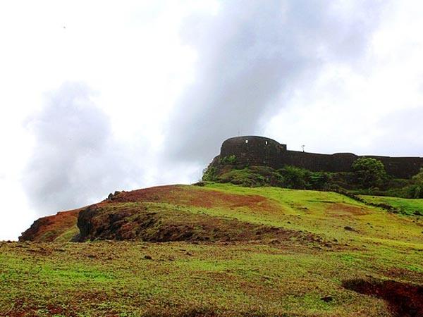 அஜிங்கியட்டரா கோட்டை: