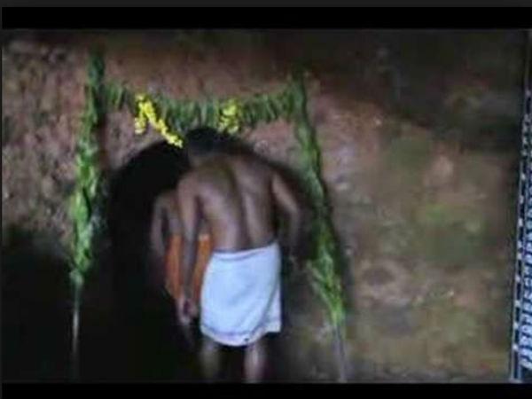 நெல்லி தீர்த்த சோமேசுவரர் கோயில்