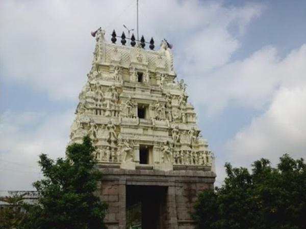 தக்கோலம்