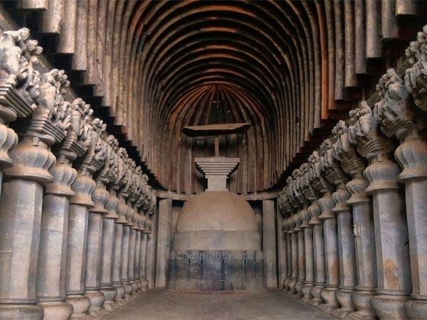 குகை ஆய்வு: கர்லா மற்றும் பாஜா குகைகள்: