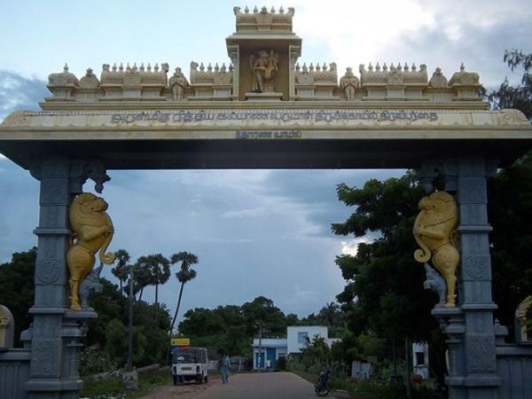 காரைக்கால் ஸ்ரீநித்யகல்யாண பெருமாள்