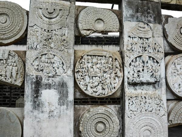 சுற்றுலா வழிகாட்டி