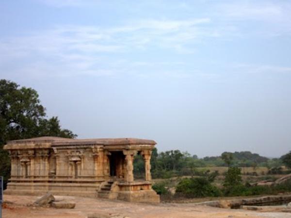 தமிழகத்தின் மிகப்பழமையான குடைவரைக்கோயில்
