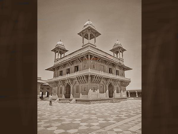 திவான் காஸ் - பதேபூர் சிக்ரி